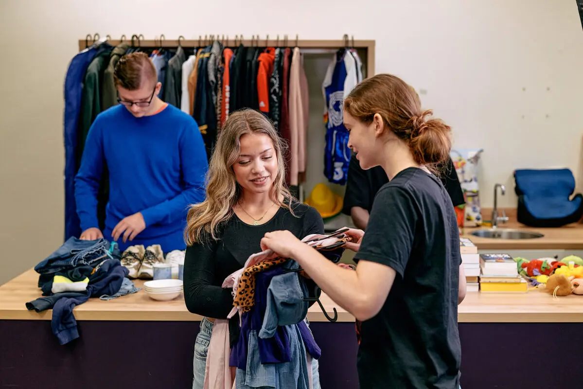 MBO studenten Entree Verkoop/Retail in een praktijkles