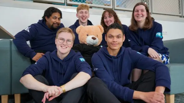 Groepsfoto van leden van de studentenraad MBO Utrecht